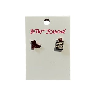 NEW Betsey Johnson Stud Earrings